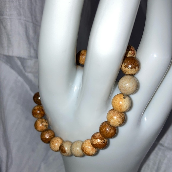 unbranded Jewelry - NWOT Bracelet Stretch Women’s Tan Stones